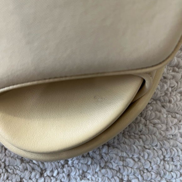 Gia Borghini Scuba Slides in Butter Yellow Size 38.5 (US 8-8.5) - Picture 6 of 10